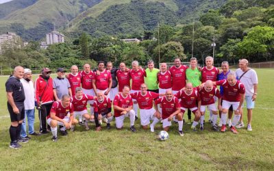 Leyendas Vinotinto se reúnen en partido amistoso a beneficio de la SAV